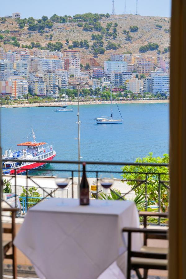 Hotel Mano Sarandë Exterior foto