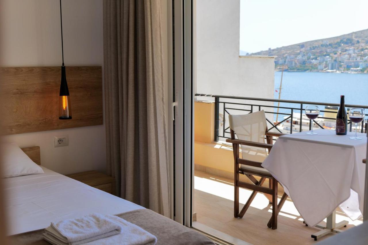 Hotel Mano Sarandë Exterior foto