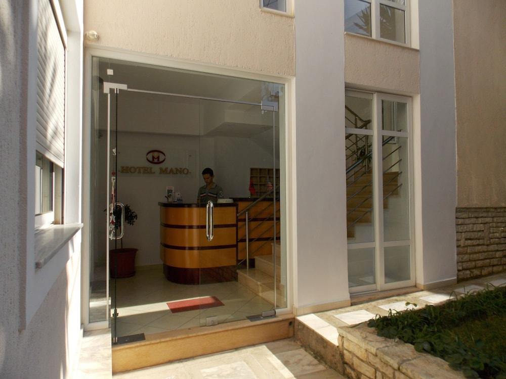 Hotel Mano Sarandë Exterior foto
